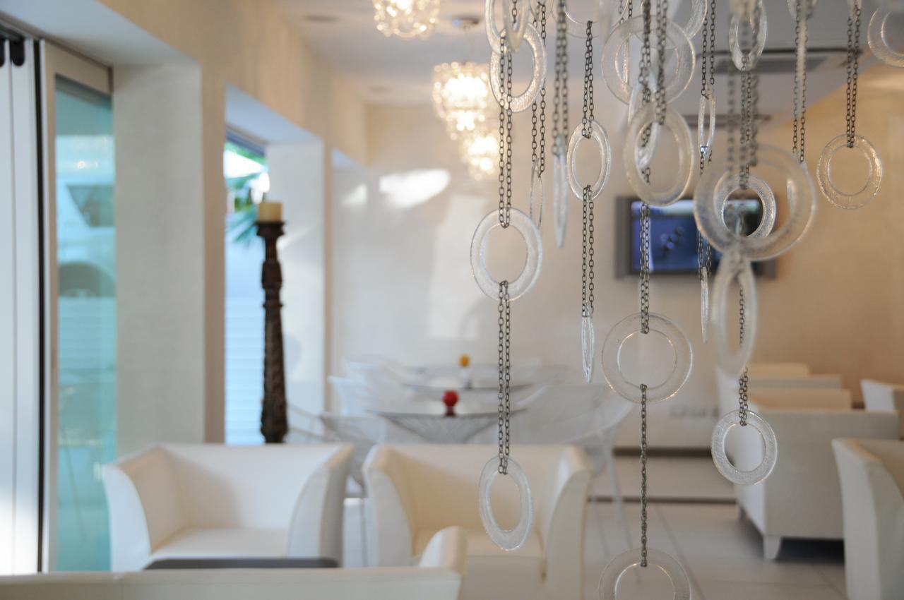 Hotel Caribia Pinarella Cervia Esterno foto