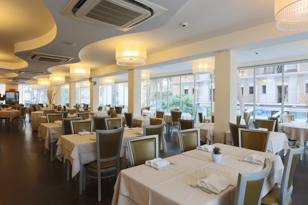 Hotel Caribia Pinarella Cervia Esterno foto