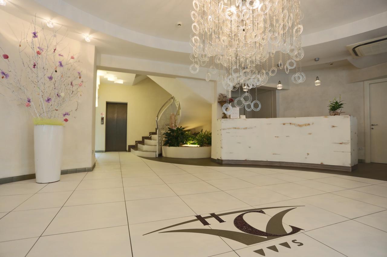 Hotel Caribia Pinarella Cervia Esterno foto