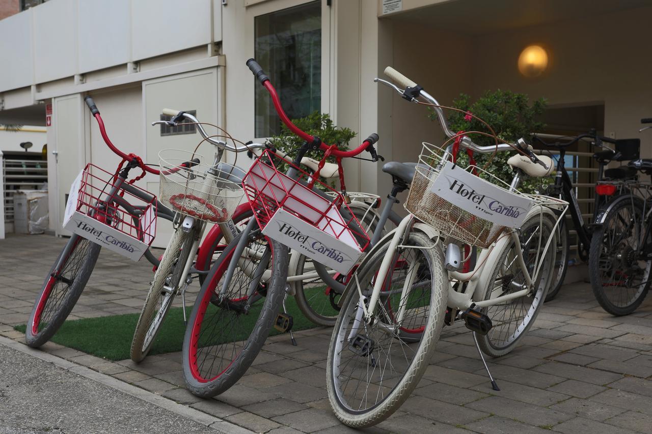 Hotel Caribia Pinarella Cervia Esterno foto